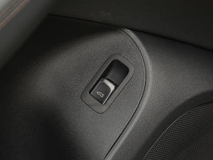 2017Plus 40 TFSI g g