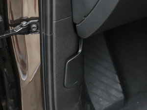 2017Plus 40 TFSI g g