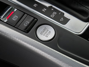 2017Plus 40 TFSI g п؅^