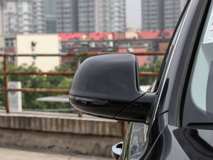 2017Plus 40 TFSI g ^