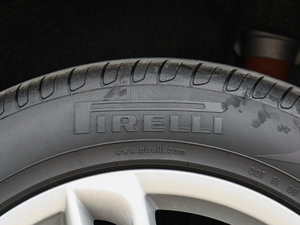 2017Plus 40 TFSI g ݆̥Ʒ