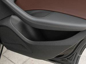 2017Plus 40 TFSI g g