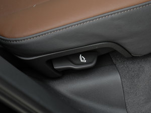 2017Plus 40 TFSI g g