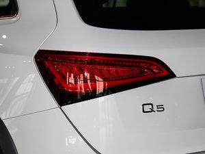 2017Plus 40 TFSI A ^