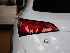 2017Plus 40 TFSI A ^