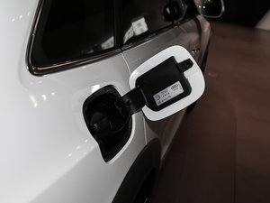 2017Plus 40 TFSI A w