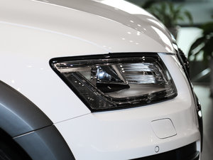 2017Plus 40 TFSI A ^