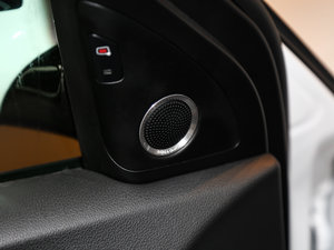 2017Plus 40 TFSI A g