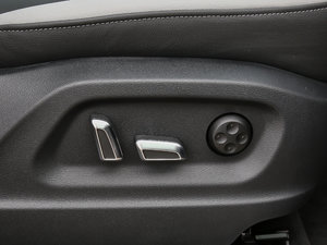 2017Plus 40 TFSI m g