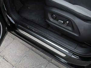 2017Plus 40 TFSI m g