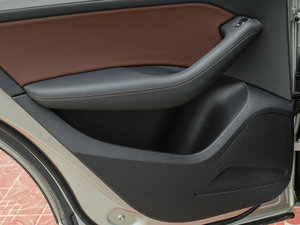 2017Plus 40 TFSI g g