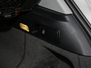 2017Plus 40 TFSI g g