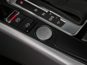 2017Plus 40 TFSI g п؅^