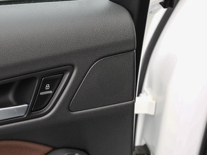 2017Plus 40 TFSI Mȡ g