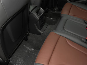 2017Plus 40 TFSI Mȡ g