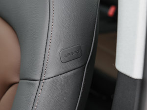 2017Plus 40 TFSI Mȡ g