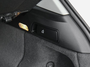 2017Plus 40 TFSI M(jn)ȡ g