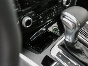 2017Plus 40 TFSI g g