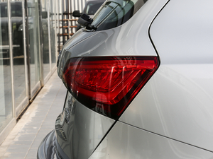 2017Plus 40 TFSI Mȡ ^