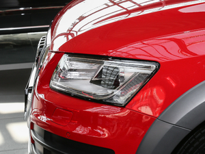 2017Plus 40 TFSI m (ji)^