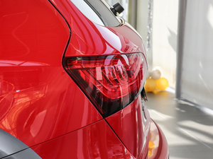 2017Plus 40 TFSI m (x)(ji)^