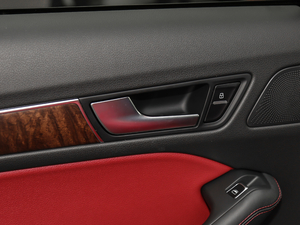 2017Plus 40 TFSI m g