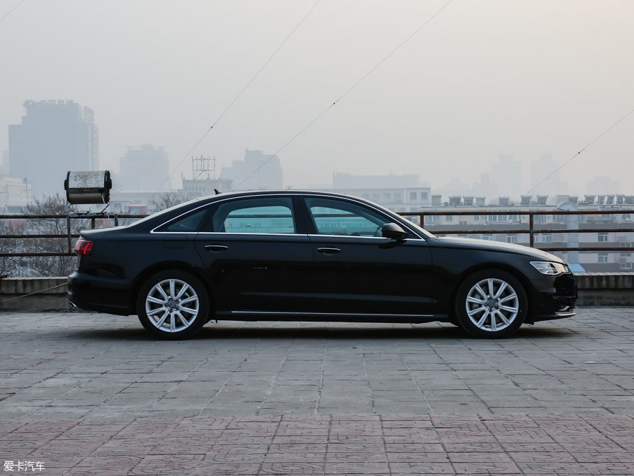 2017WA6L 50 TFSI quattro 