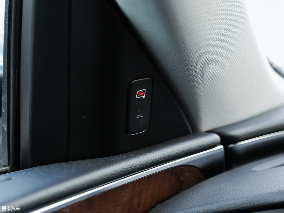 2017WA6L 50 TFSI quattro 