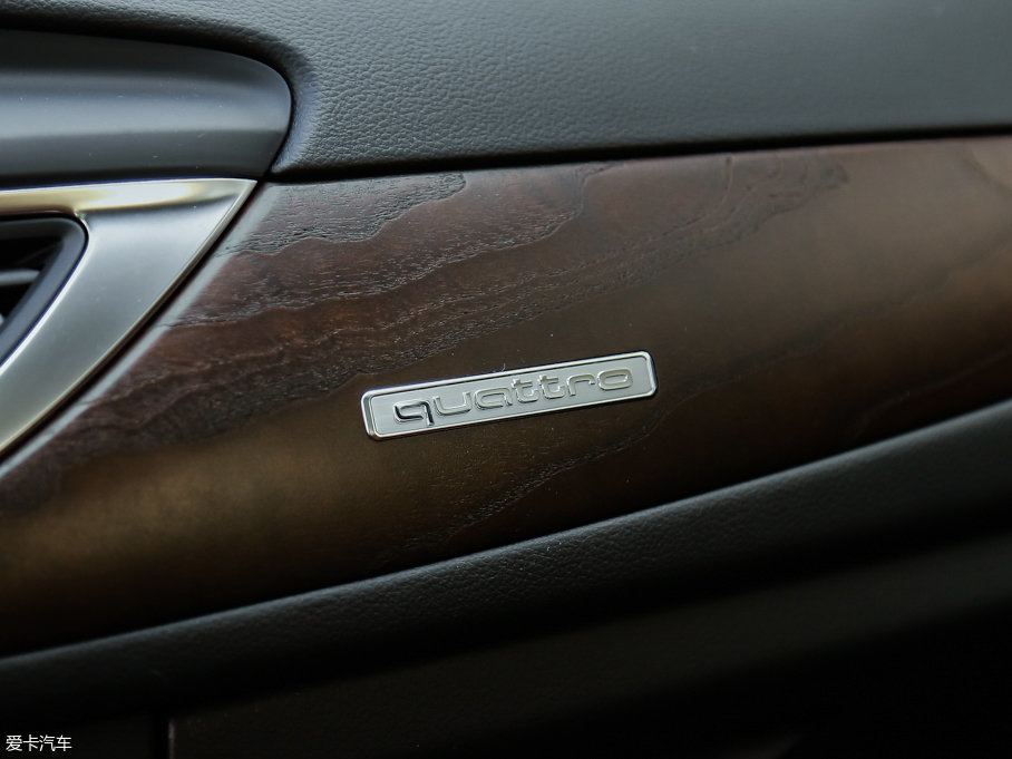 2017WA6L 50 TFSI quattro 