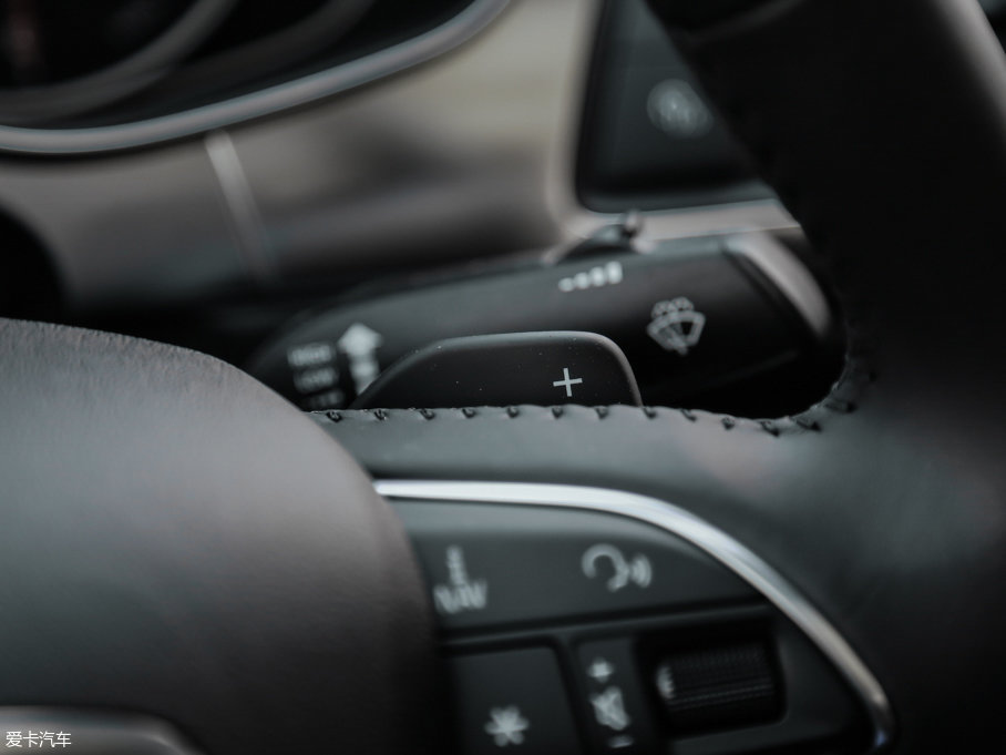 2017WA6L 50 TFSI quattro 