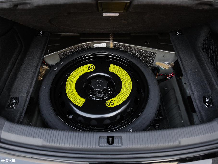 2017WA6L 50 TFSI quattro 