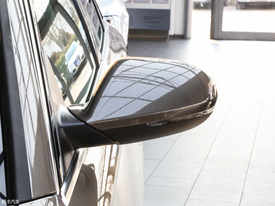 2017?yun)WA6L TFSI m