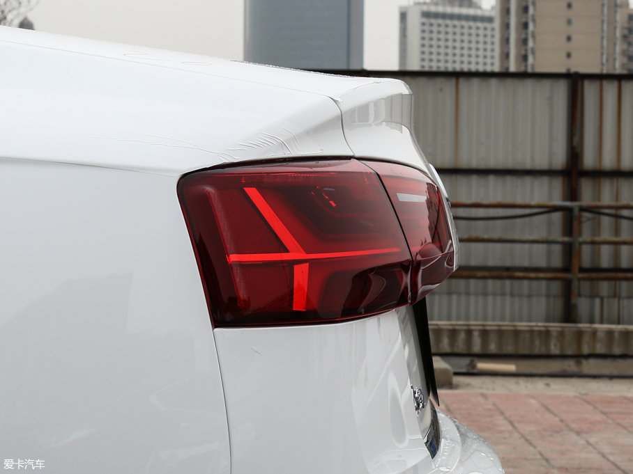 2017?yun)WA6L 30 FSI g(sh)