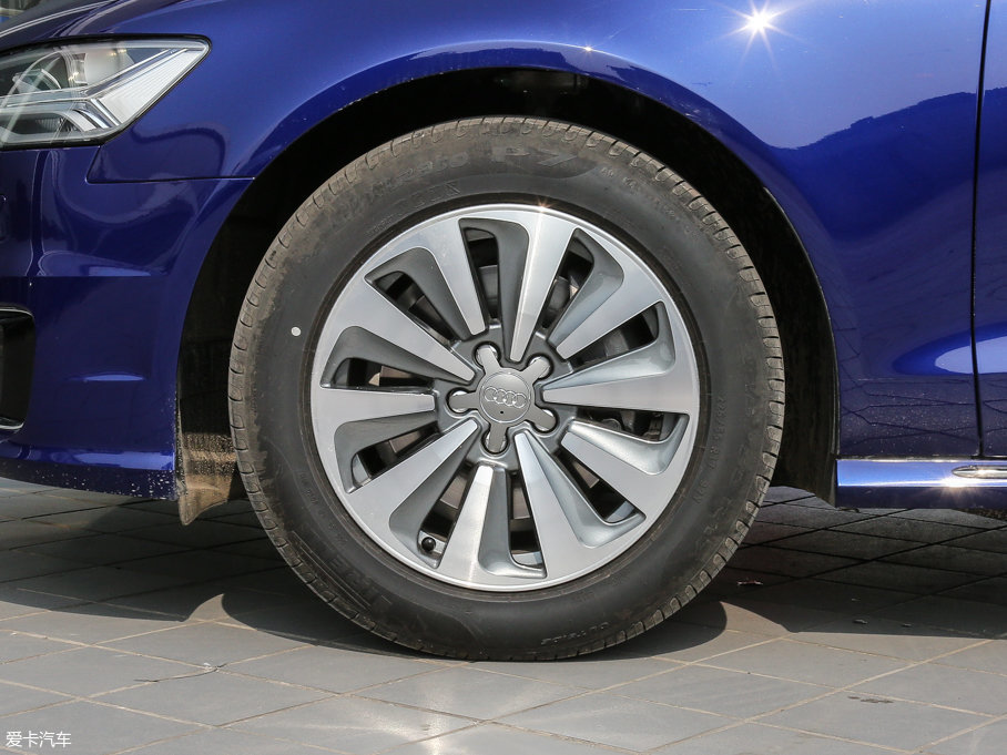 2017?yun)WA6L 30 FSI m