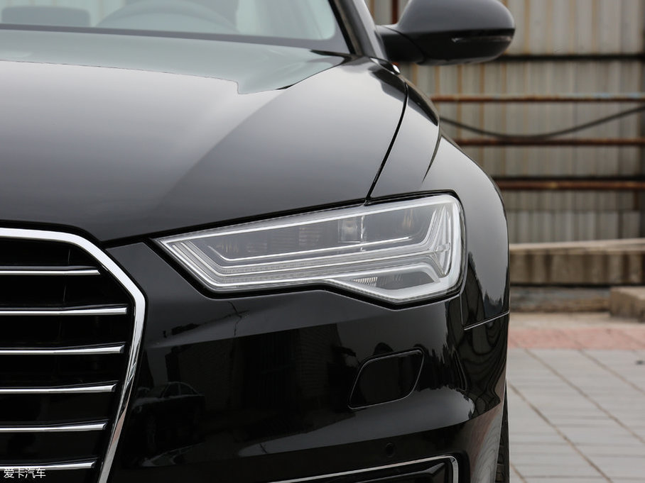 2017WA6L 50 TFSI quattro A