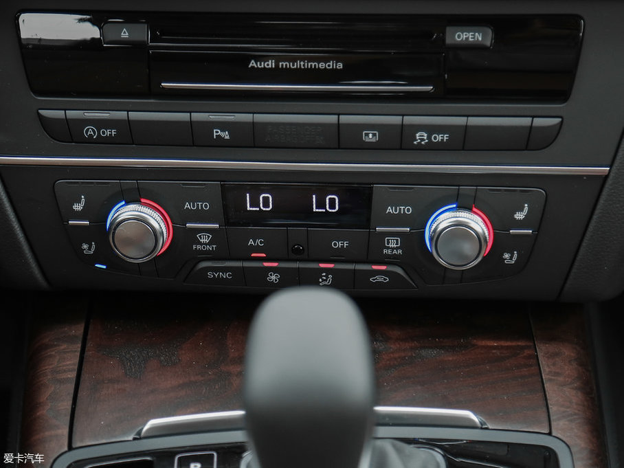 2017WA6L 50 TFSI quattro A