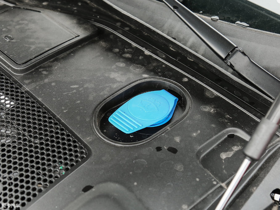 2017WA6L 50 TFSI quattro A