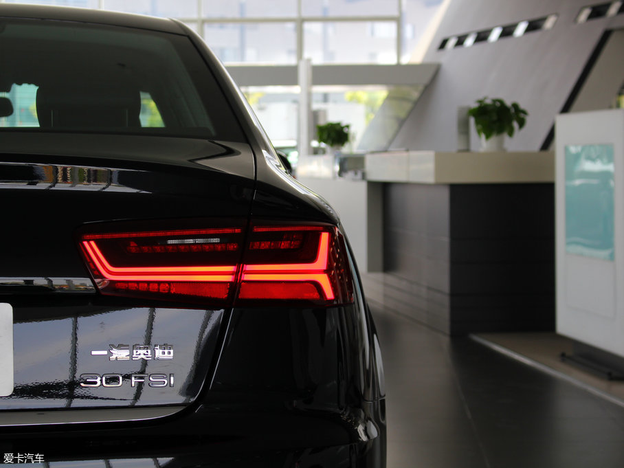 2017?yun)WA6L 30 FSI g(sh)