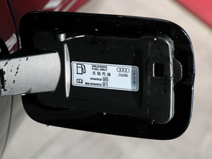 201745 TFSI quattro \ ^