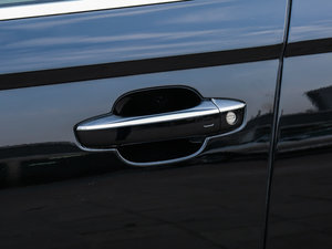 201750 TFSI quattro  {T