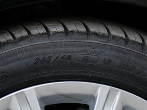 201750 TFSI quattro  ݆̥ߴ