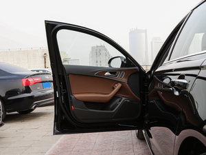 201750 TFSI quattro  {λ܇T