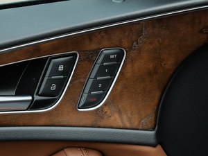 201750 TFSI quattro  g