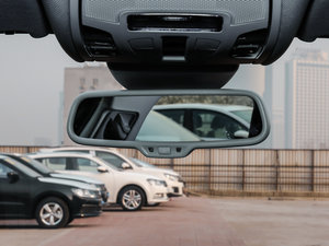 201750 TFSI quattro  ܇ȺҕR