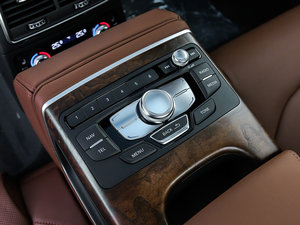 201750 TFSI quattro  g