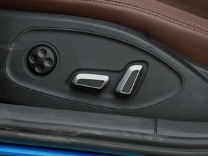 201750 TFSI quattro A {{