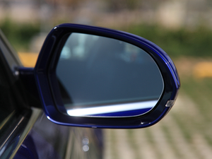 201840 e-tron (x)(ji)^