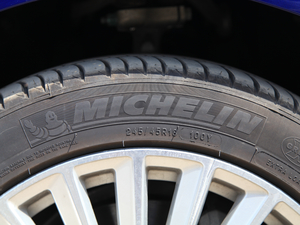 201840 e-tron ݆̥Ʒ