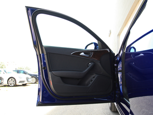 201840 e-tron {λ܇T