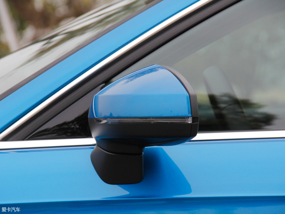 2017?yun)WA3 40 TFSI L(fng)